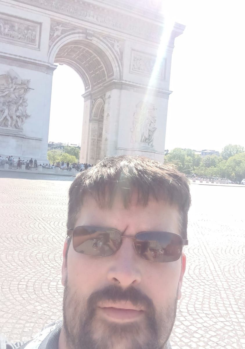 Zeineddine - Jeune gay à Präz Profil de Zeineddine, 33 ans, Jeune gay à Präz (Grisons)