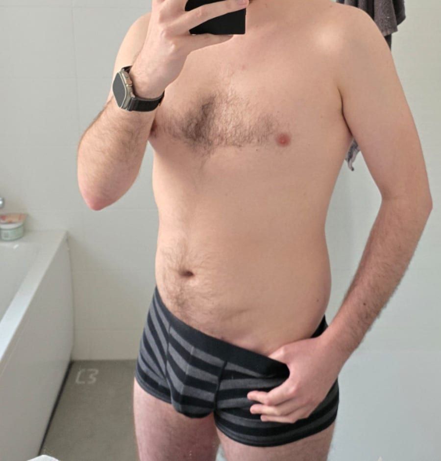 Fodil - Jeune gay à Orges Profil de Fodil, 44 ans, Jeune gay à Orges (Vaud)