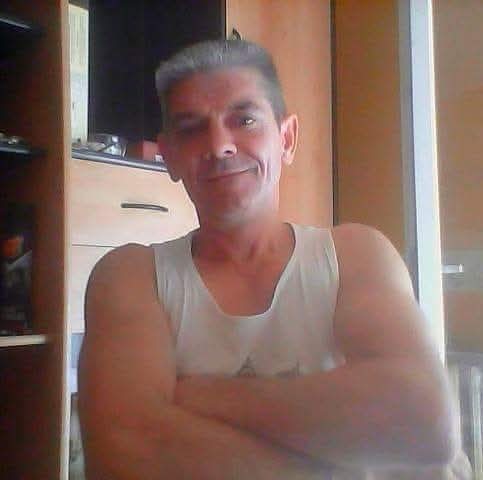 Henri-xavier - Jeune gay à Perrefitte Profil de Henri-xavier, 34 ans, Jeune gay à Perrefitte (Berne)