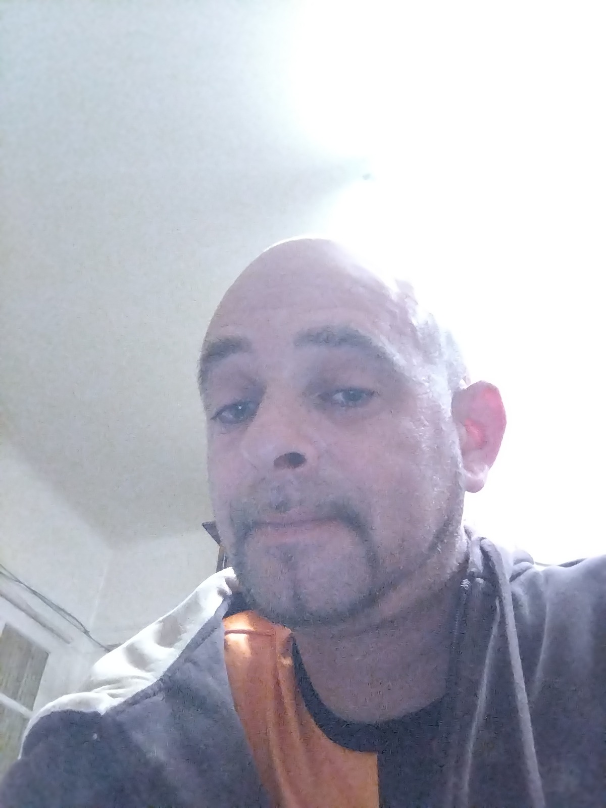 Noa - Jeune gay à Ebnet Profil de Noa, 42 ans, Jeune gay à Ebnet (Lucerne)