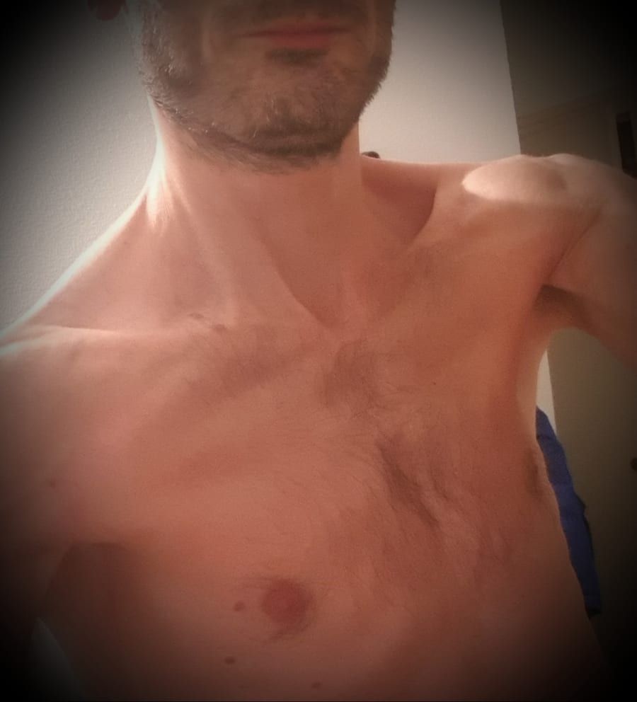 Yadali - Jeune gay à Brail Profil de Yadali, 31 ans, Jeune gay à Brail (Grisons)