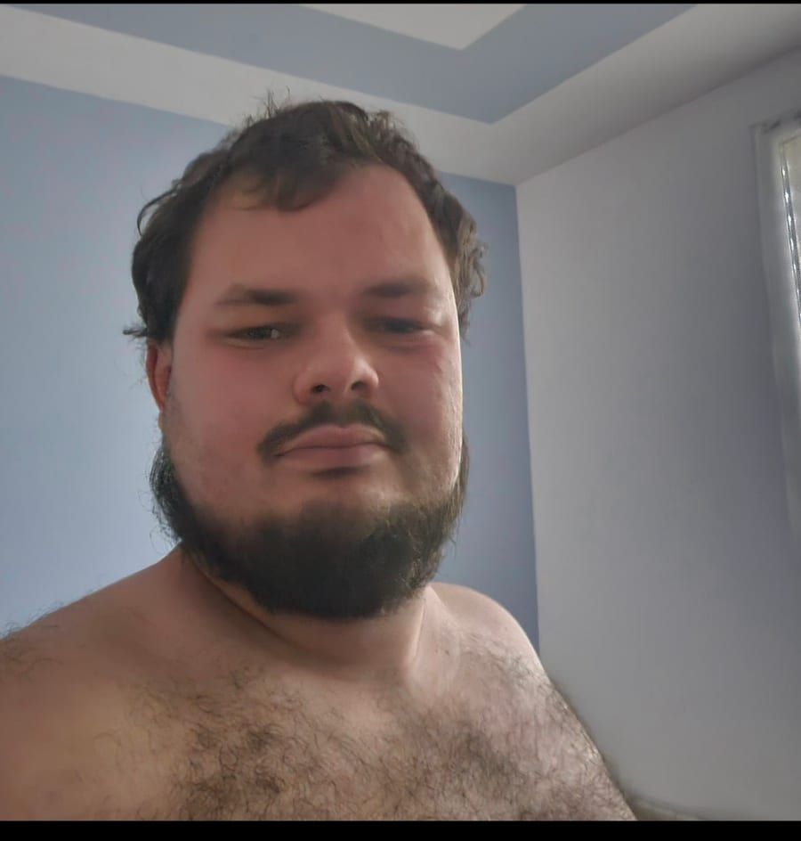 Maoulida - Jeune gay à Ebnet Profil de Maoulida, 26 ans, Jeune gay à Ebnet (Lucerne)