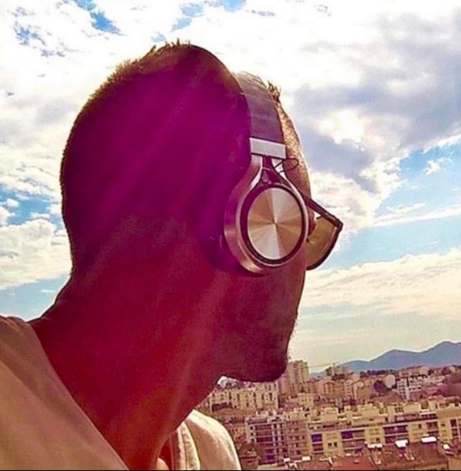 Brewen - Jeune gay à St. Niklausen OW Profil de Brewen, 33 ans, Jeune gay à St. Niklausen OW (Obwald)