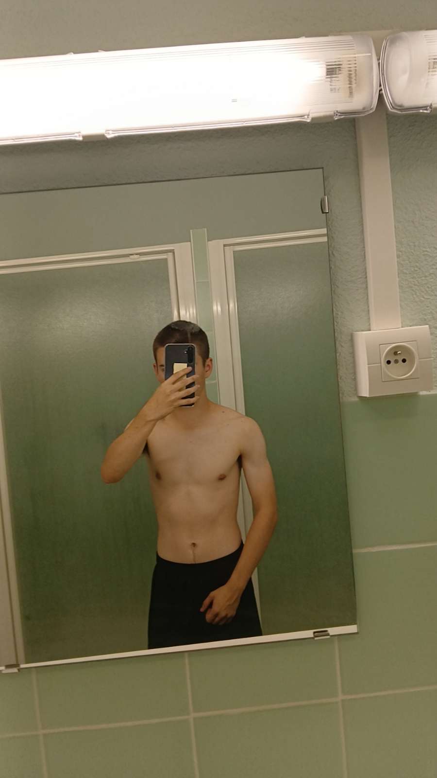 Colomban - Jeune gay à Summaprada Profil de Colomban, 30 ans, Jeune gay à Summaprada (Grisons)