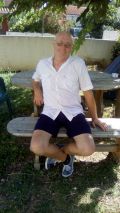Massi - Jeune gay à Perrefitte Profil de Massi, 28 ans, Jeune gay à Perrefitte (Berne)