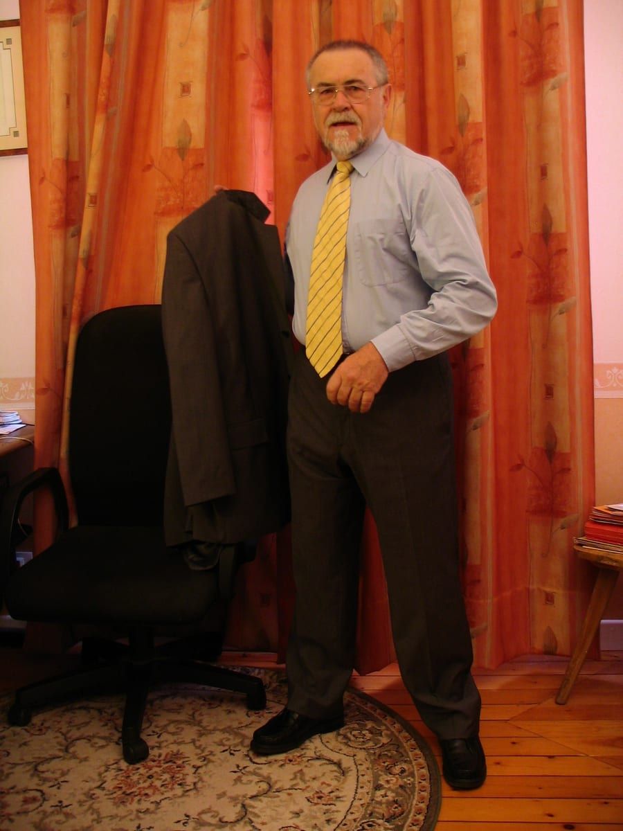 Sameer - Jeune gay à Lostallo Profil de Sameer, 45 ans, Jeune gay à Lostallo (Grisons)