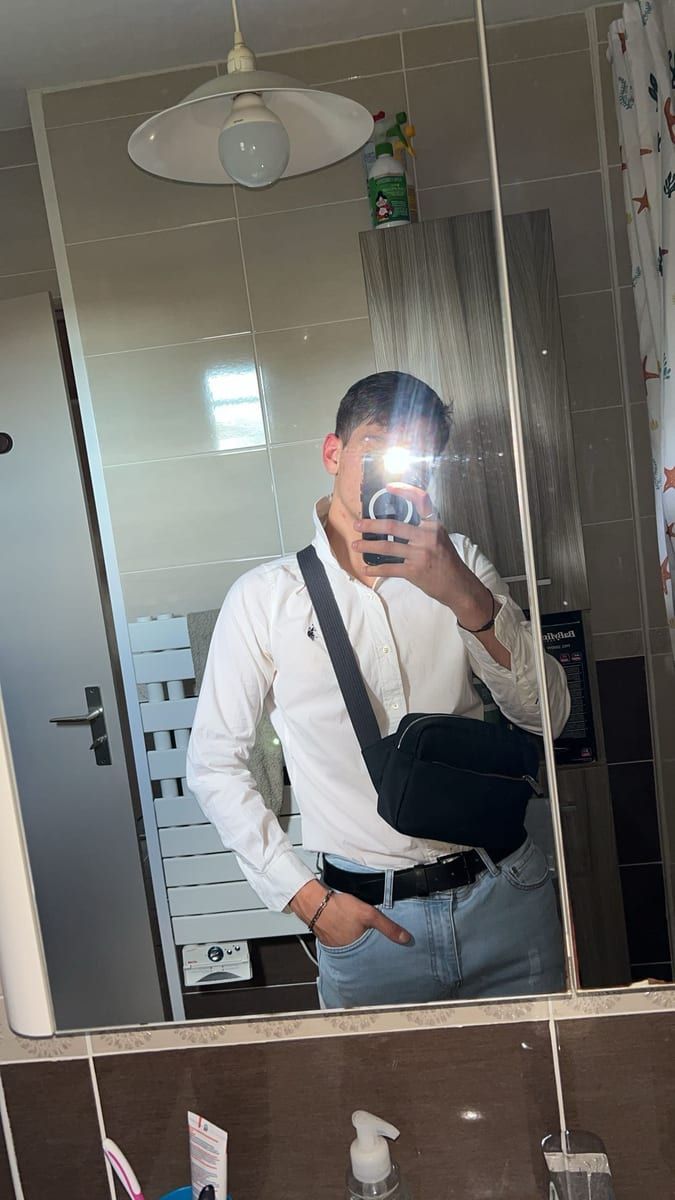 Alexio - Jeune gay à Zwischenflüh Profil de Alexio, 37 ans, Jeune gay à Zwischenflüh (Berne)