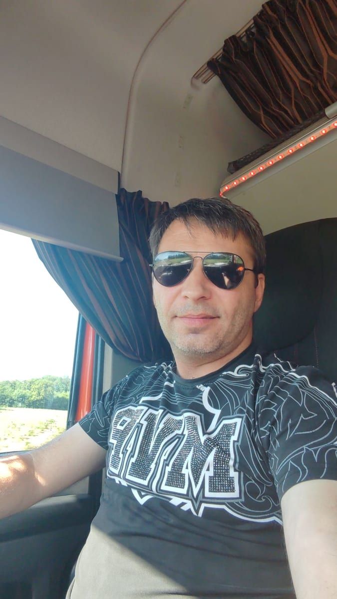 Profil de Enys, 37 ans, Jeune gay à Correvon (Vaud)