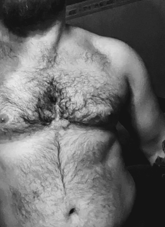 Keynan - Jeune gay à Trun Profil de Keynan, 35 ans, Jeune gay à Trun (Grisons)