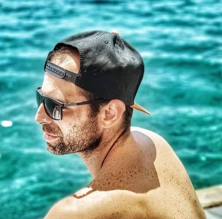 Smith - Jeune gay à Sur Profil de Smith, 35 ans, Jeune gay à Sur (Grisons)