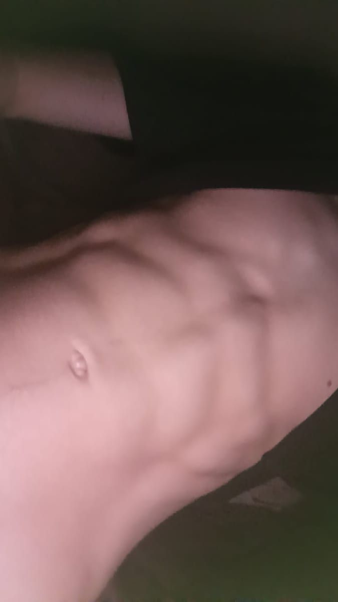 Frantz - Jeune gay à Brail Profil de Frantz, 40 ans, Jeune gay à Brail (Grisons)
