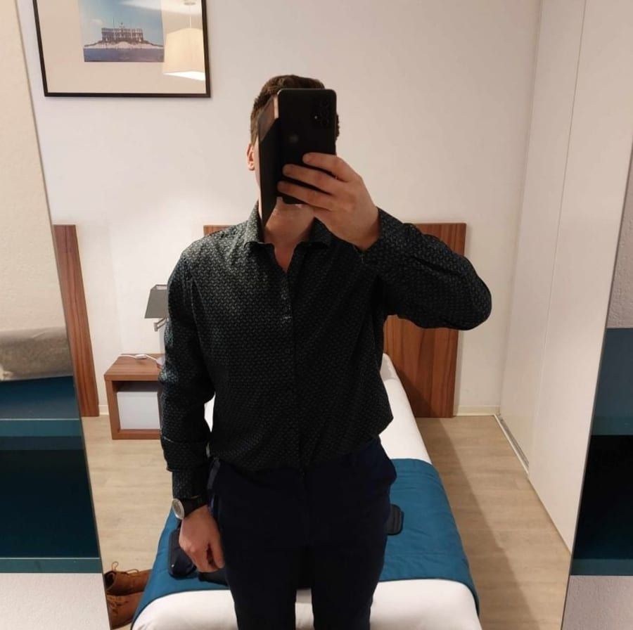 Sayah - Jeune gay à Orges Profil de Sayah, 30 ans, Jeune gay à Orges (Vaud)