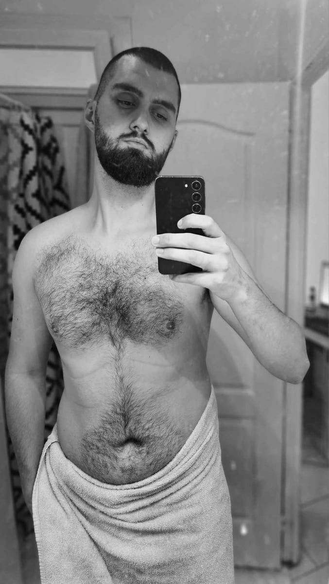 Natael - Jeune gay à Perrefitte Profil de Natael, 34 ans, Jeune gay à Perrefitte (Berne)