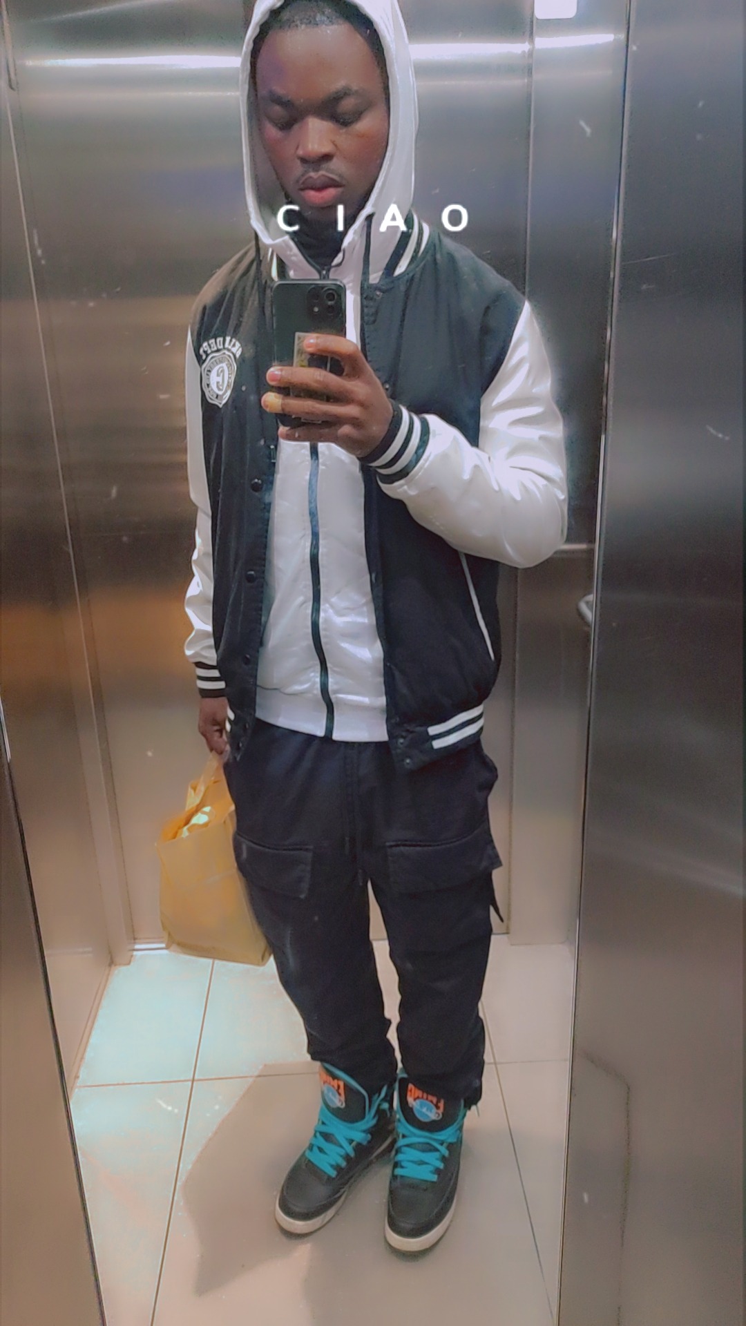 Abdel-rahmane - Jeune gay à Baldegg Profil de Abdel-rahmane, 27 ans, Jeune gay à Baldegg (Lucerne)