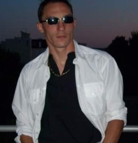 Maywen - Jeune gay à Rabius Profil de Maywen, 37 ans, Jeune gay à Rabius (Grisons)