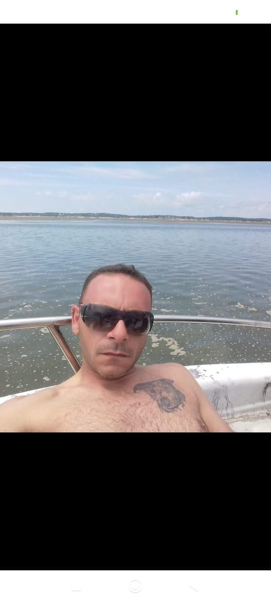 Romann - Jeune gay à Wilihof Profil de Romann, 38 ans, Jeune gay à Wilihof (Lucerne)