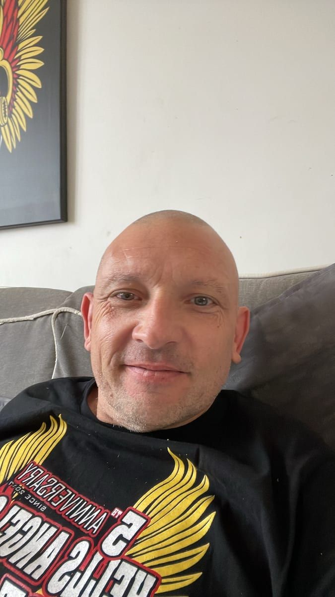 Profil de Samael, 26 ans, Jeune gay à Ebikon (Lucerne)