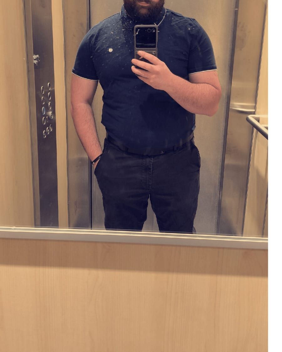 Georges-eric - Jeune gay à Cully Profil de Georges-eric, 26 ans, Jeune gay à Cully (Vaud)