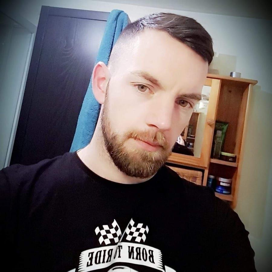 Mateusz - Jeune gay à Cham Profil de Mateusz, 30 ans, Jeune gay à Cham (Zoug)