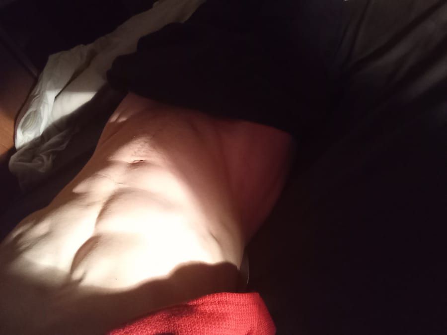 Jowan - Jeune gay à Bever Profil de Jowan, 27 ans, Jeune gay à Bever (Grisons)