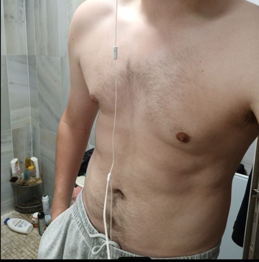 Zian - Jeune gay à Bever Profil de Zian, 27 ans, Jeune gay à Bever (Grisons)