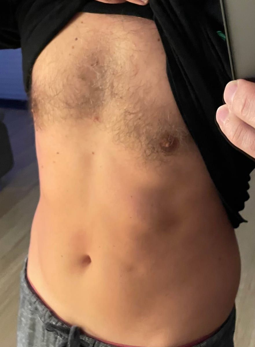 Houdhayfa - Jeune gay à Maladers Profil de Houdhayfa, 26 ans, Jeune gay à Maladers (Grisons)