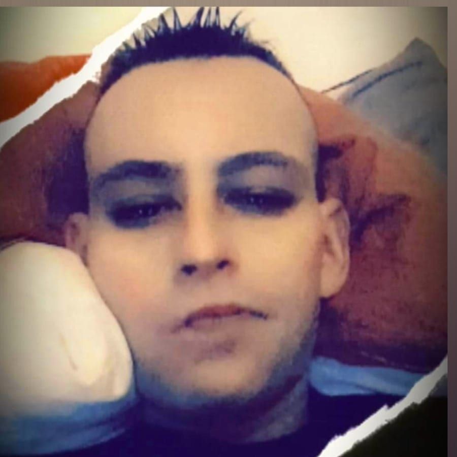 Dagobert - Jeune gay à Cham Profil de Dagobert, 31 ans, Jeune gay à Cham (Zoug)