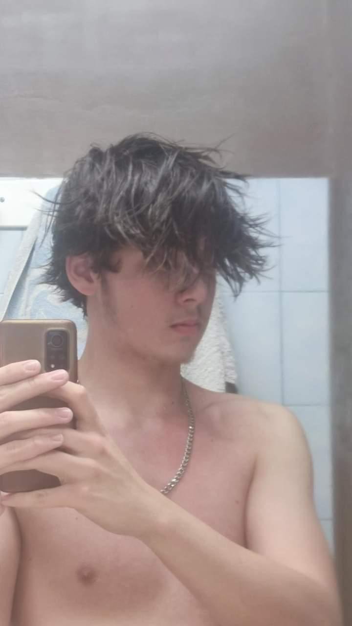 Enoa - Jeune gay à Aran Profil de Enoa, 40 ans, Jeune gay à Aran (Vaud)