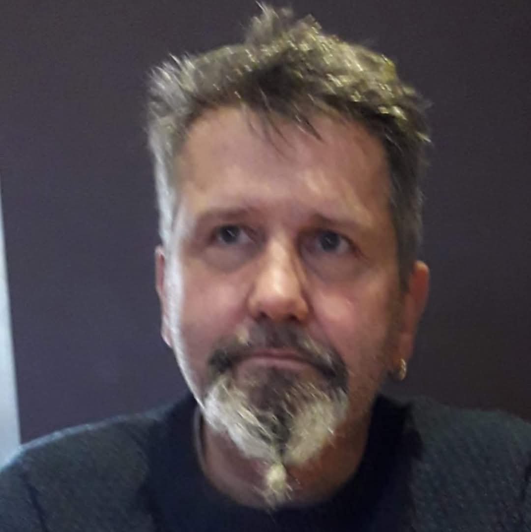 Nels - Jeune gay à Scheid Profil de Nels, 31 ans, Jeune gay à Scheid (Grisons)
