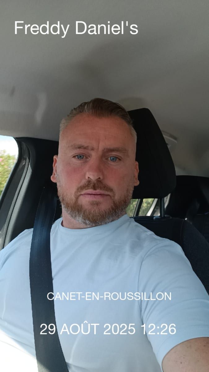 Leny - Jeune gay à Mutten Profil de Leny, 29 ans, Jeune gay à Mutten (Grisons)