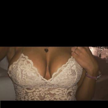 Daphney - Jeune gay à Sufers Profil de Daphney, 30 ans, Jeune gay à Sufers (Grisons)