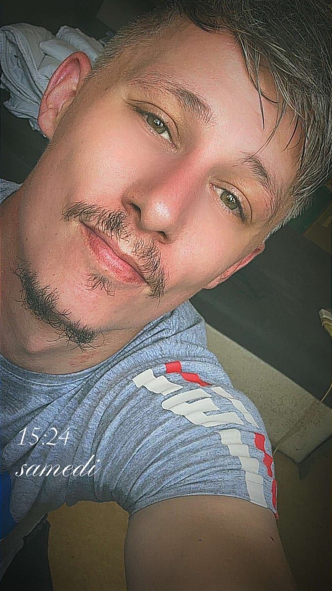Profil de Sampiero, 36 ans, Jeune gay à Founex (Vaud)