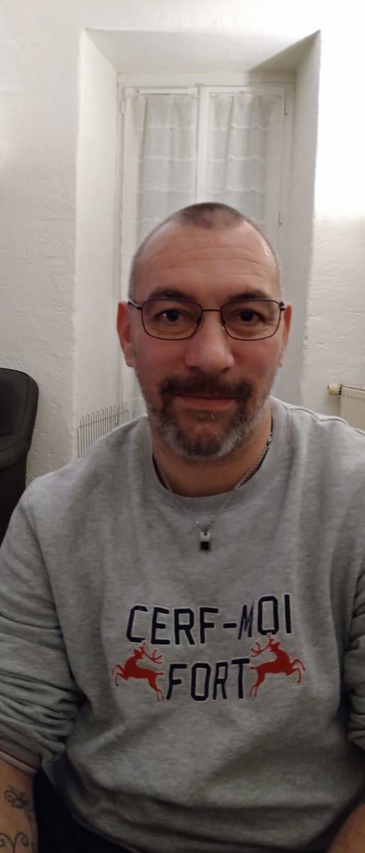 Profil de Vivian, 26 ans, Jeune gay à Ruschein (Grisons)