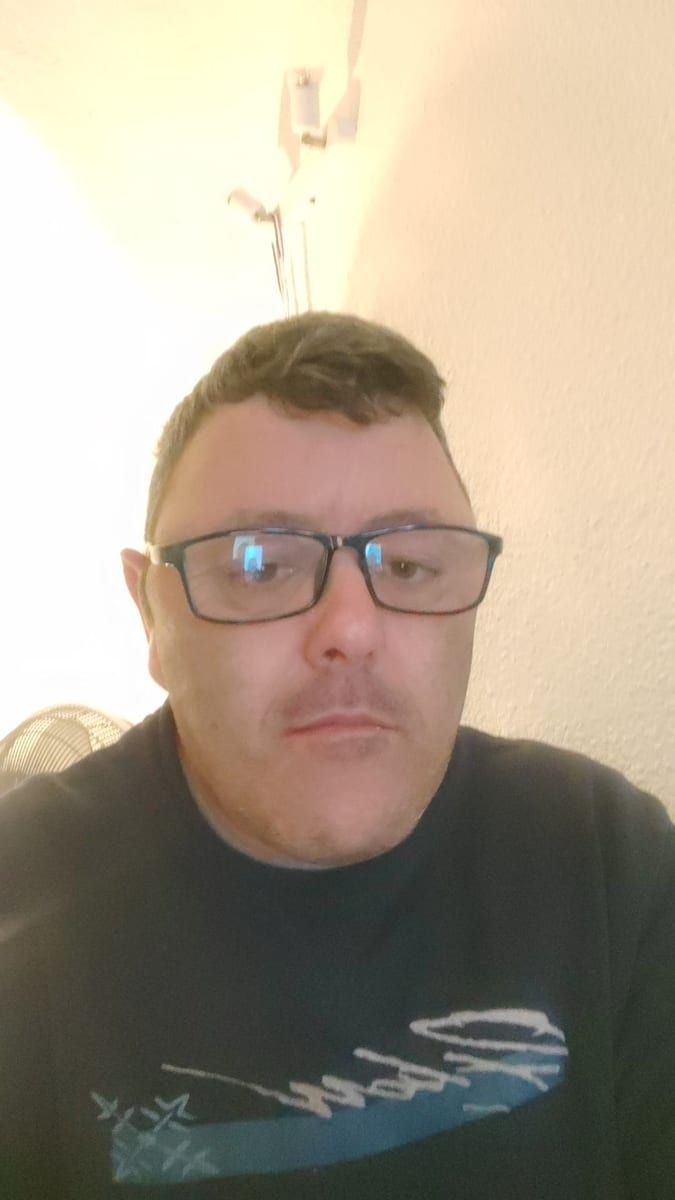 Kerwan - Jeune gay à Passugg Profil de Kerwan, 37 ans, Jeune gay à Passugg (Grisons)