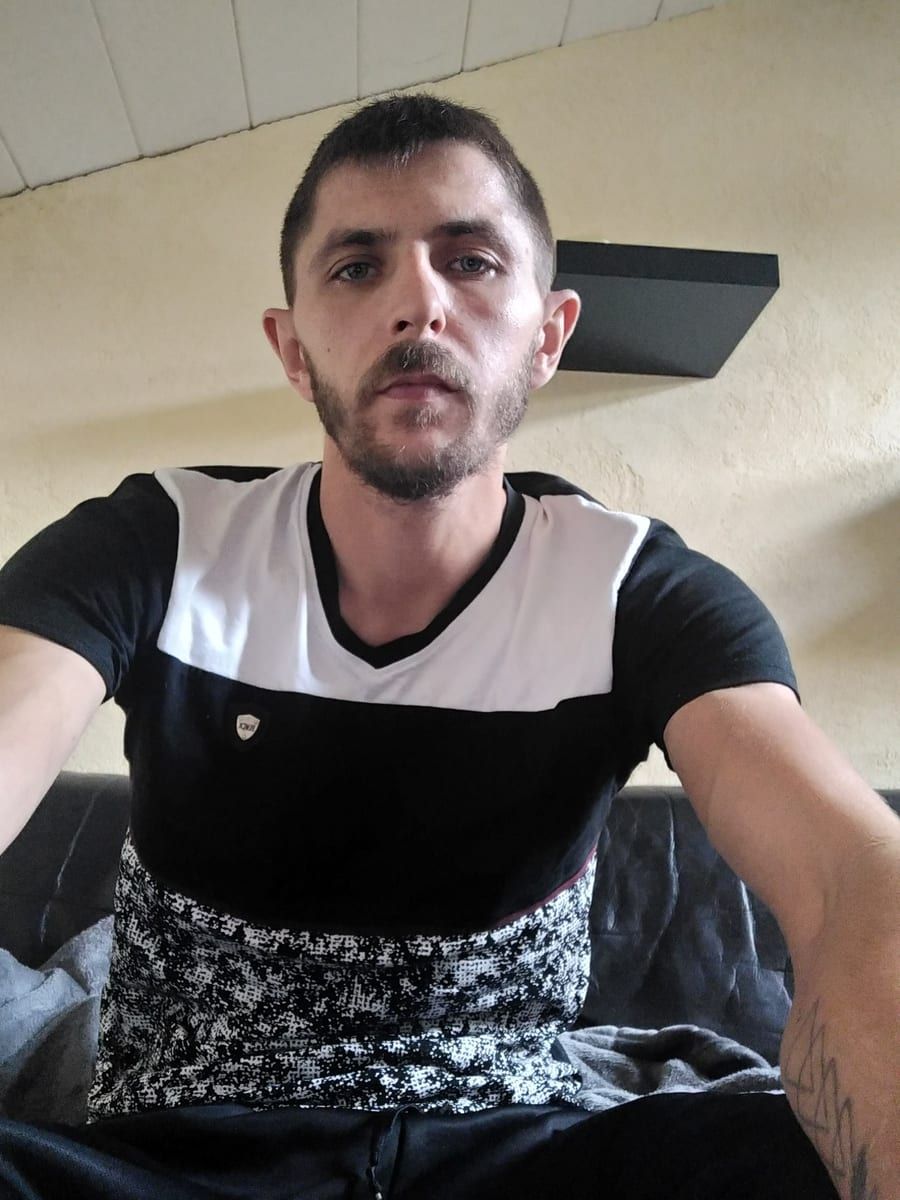 Profil de Batistin, 40 ans, Jeune gay à Valendas (Grisons)