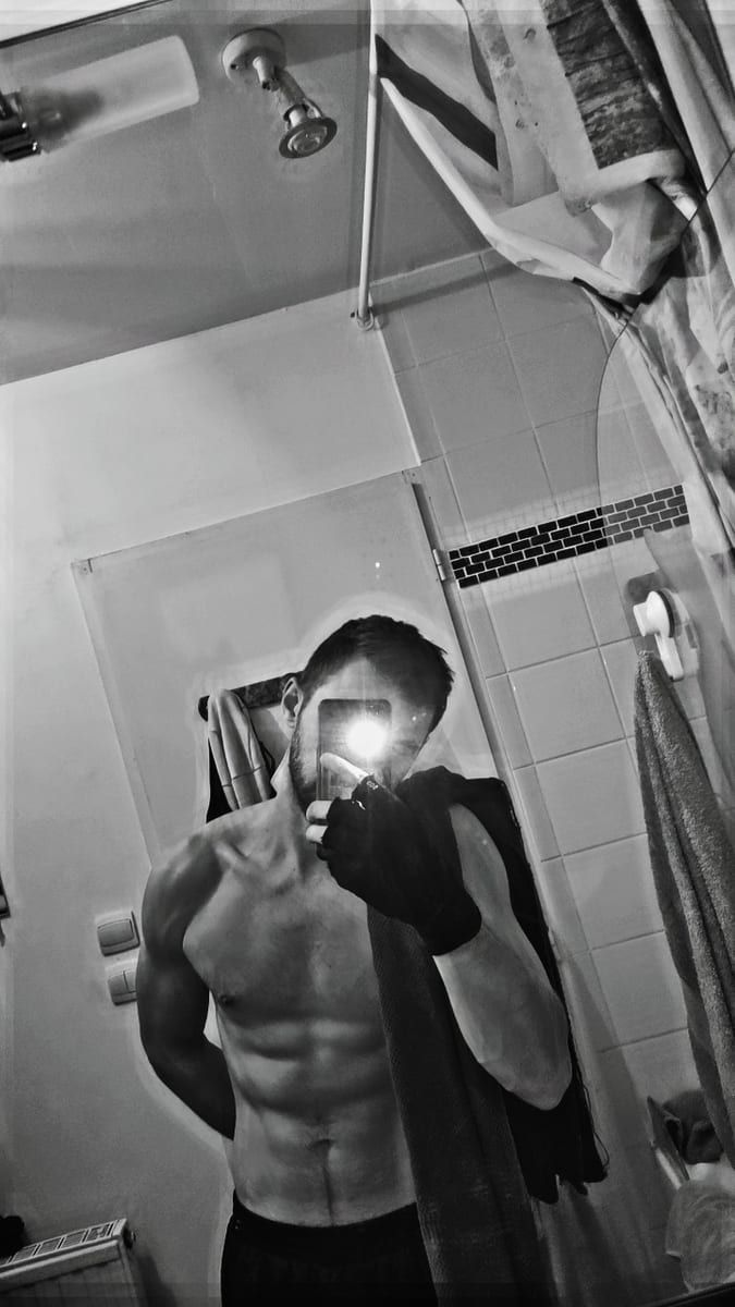 Frantzy - Jeune gay à Präz Profil de Frantzy, 28 ans, Jeune gay à Präz (Grisons)
