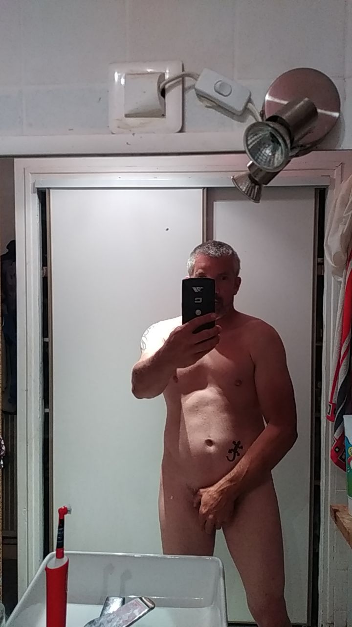 Profil de Eugène, 37 ans, Jeune gay à Zinal (Valais)