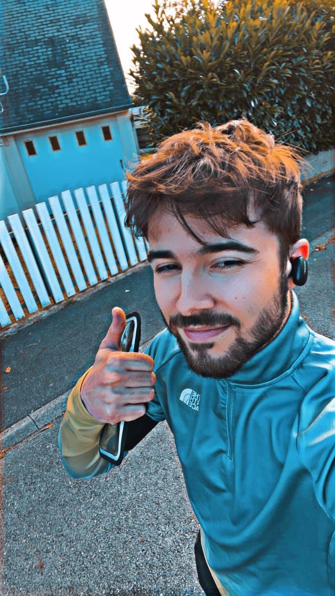 Elmedin - Jeune gay à Zernez Profil de Elmedin, 40 ans, Jeune gay à Zernez (Grisons)