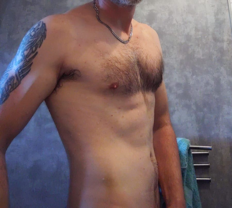 Doriann - Jeune gay à Prilly Profil de Doriann, 33 ans, Jeune gay à Prilly (Vaud)