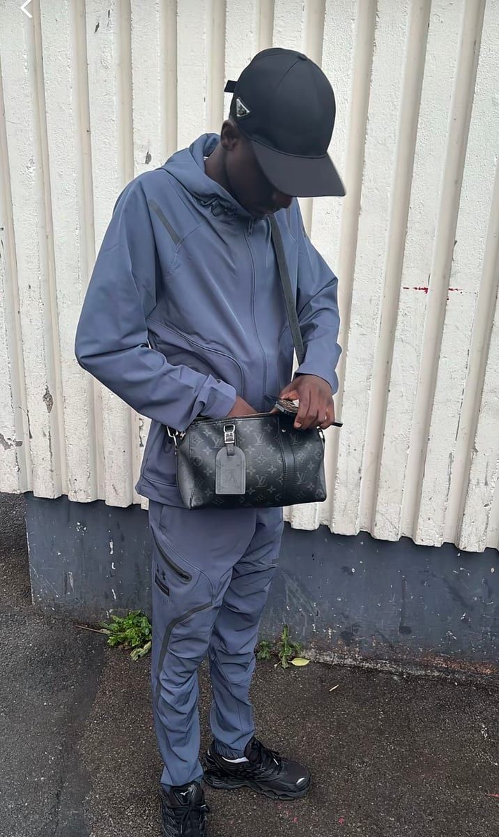 Profil de Jad, 23 ans, Jeune gay à Moudon (Vaud)