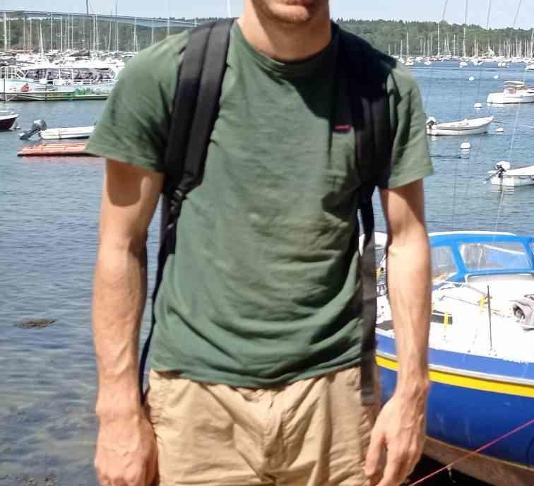 Santo - Jeune gay à Präz Profil de Santo, 39 ans, Jeune gay à Präz (Grisons)