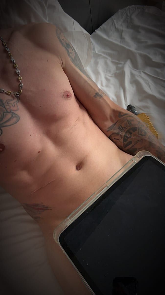 Amin - Jeune gay à Pitasch Profil de Amin, 37 ans, Jeune gay à Pitasch (Grisons)