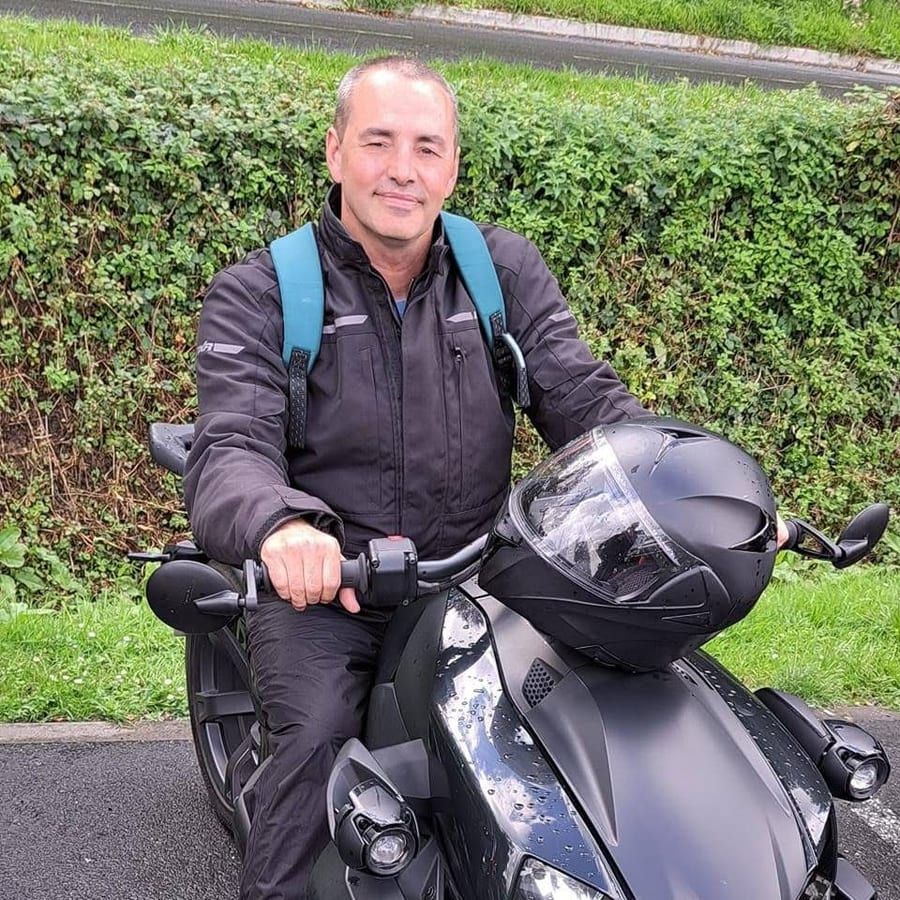 Haytham - Jeune gay à Danis Profil de Haytham, 38 ans, Jeune gay à Danis (Grisons)