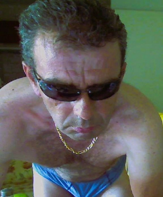 Abderramane - Jeune gay à Putz Profil de Abderramane, 35 ans, Jeune gay à Putz (Grisons)