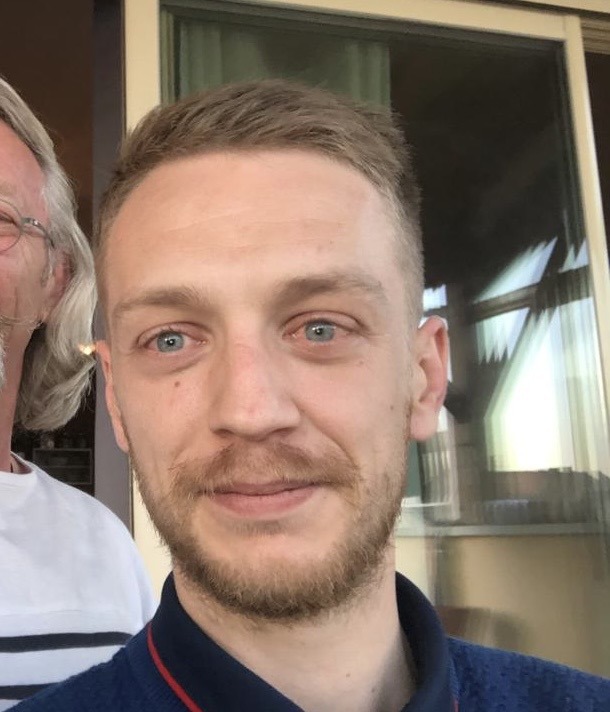 Michal - Jeune gay à Danis Profil de Michal, 27 ans, Jeune gay à Danis (Grisons)