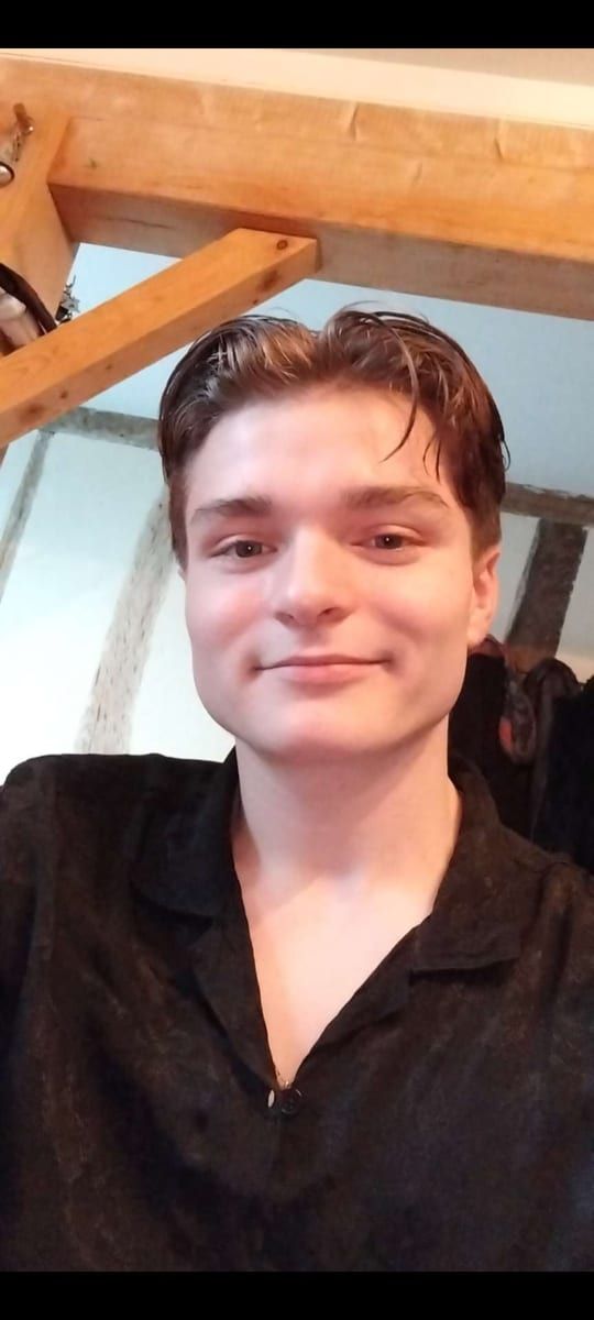 Murtaza - Jeune gay à Platta Profil de Murtaza, 28 ans, Jeune gay à Platta (Grisons)