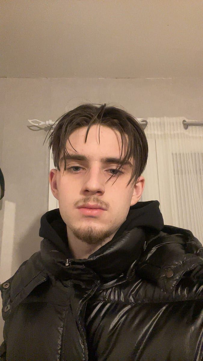 Profil de Pierre-lou, 27 ans, Jeune gay à Denezy (Vaud)