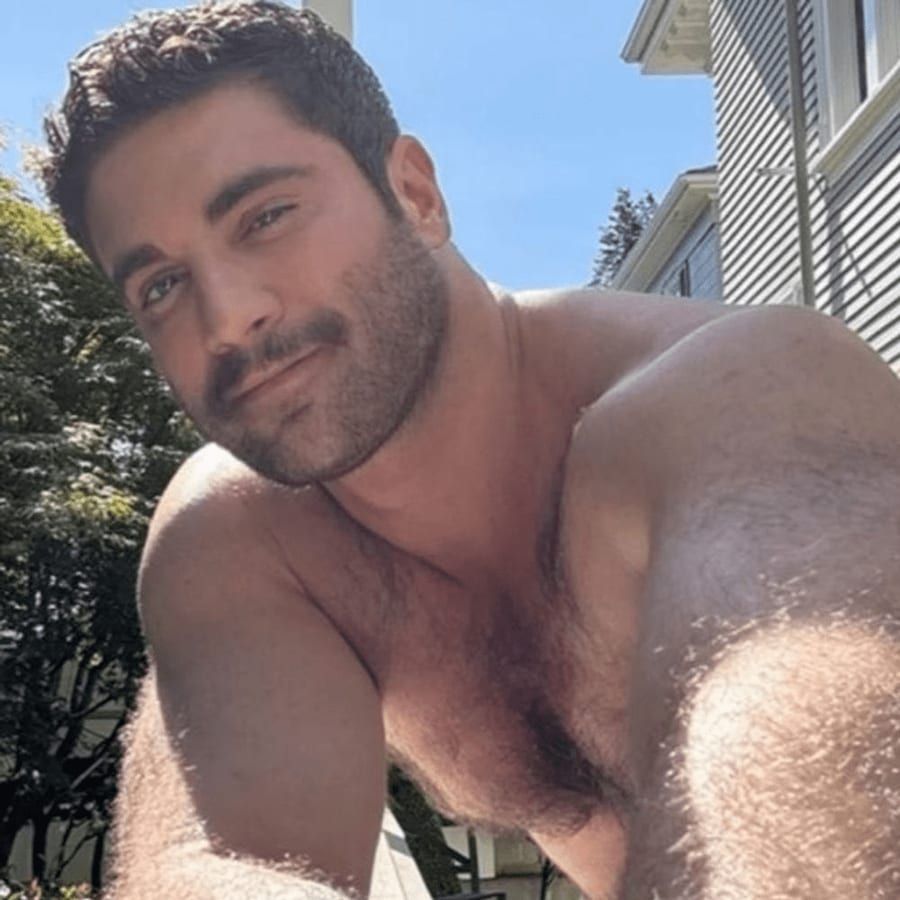 Djamel - Jeune gay à Bollodingen Profil de Djamel, 34 ans, Jeune gay à Bollodingen (Berne)