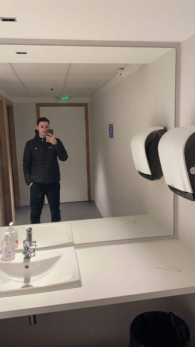Profil de Gwenal, 38 ans, Jeune gay à La Cure (Vaud)