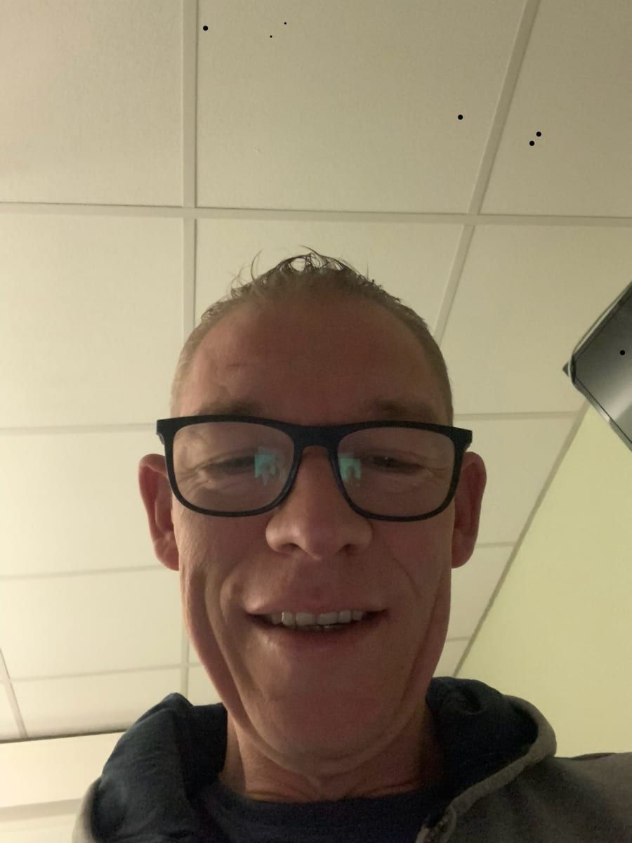 Vetea - Jeune gay à Zizers Profil de Vetea, 28 ans, Jeune gay à Zizers (Grisons)